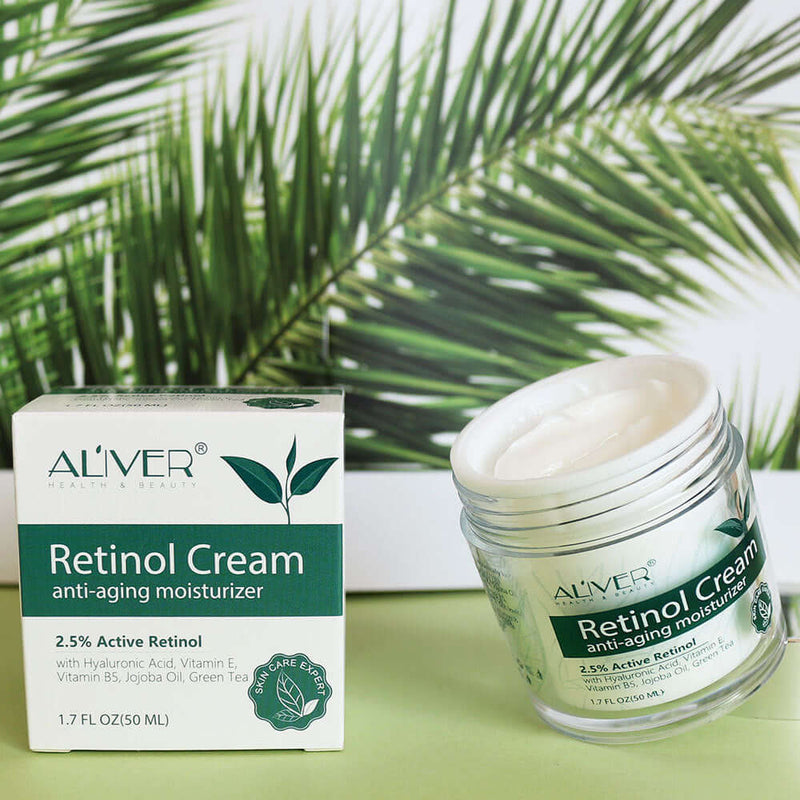 Aliver Retinol Cream anti-aging moisturizer with botanical ingredients, 2.5% active retinol, and natural extracts.